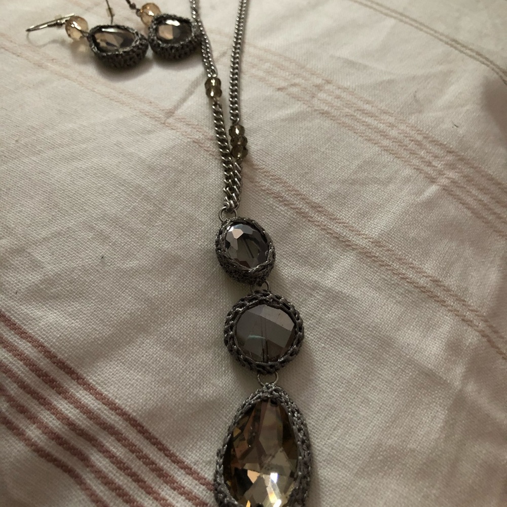 Amber Chico’s necklace and earring set